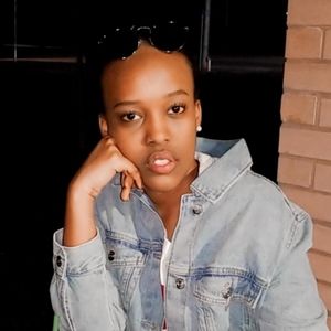 🌼Meet your Posher, Queen